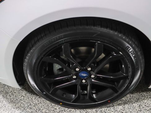 Used 2020 Ford Fusion SE w/ Equipment Group 151A image 11