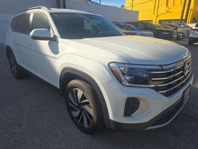 Certified 2024 Volkswagen Atlas SE FWD image 1