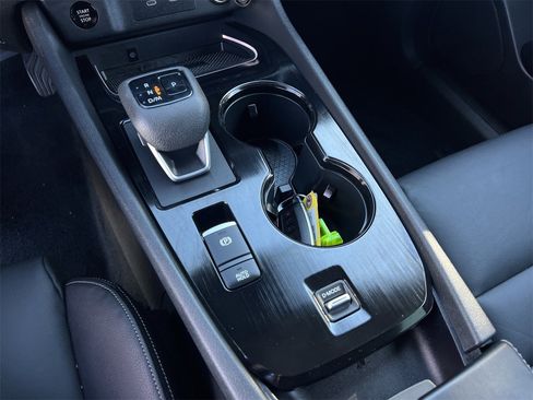 Certified 2025 Nissan Rogue SL w/ Tech Package image 17