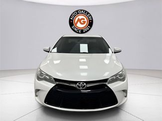 Used 2017 Toyota Camry SE video 2