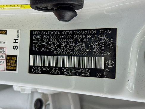 Used 2022 Toyota Corolla LE FWD image 38