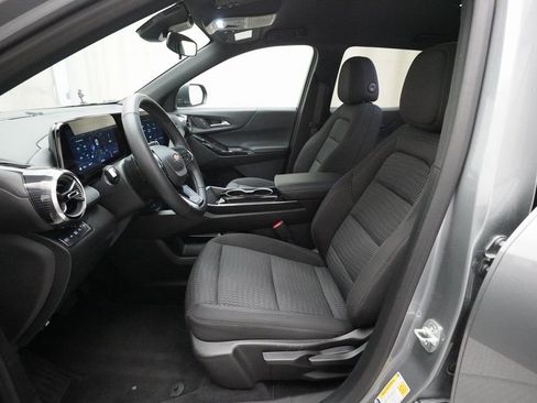 Certified 2025 Chevrolet Equinox LT image 7
