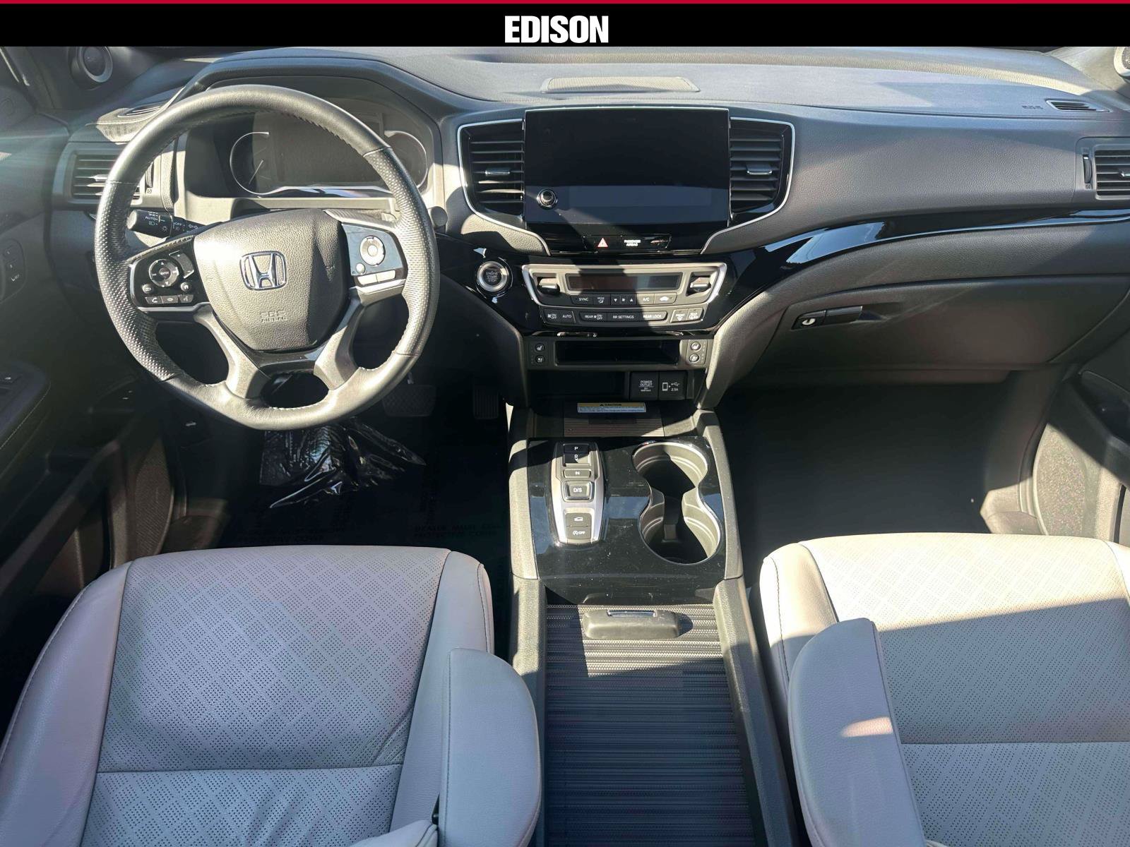 Used 2023 Honda Passport Elite image 12