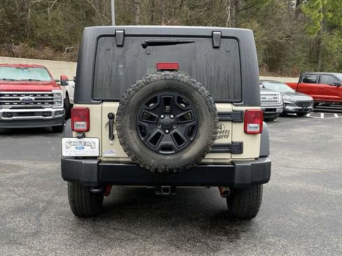 Used 2018 Jeep Wrangler Sport image 5