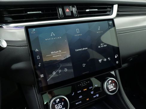 Used 2025 Jaguar F-PACE R-Dynamic S image 57