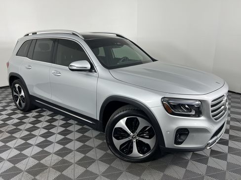 Certified 2024 Mercedes-Benz GLB 250 4MATIC image 2