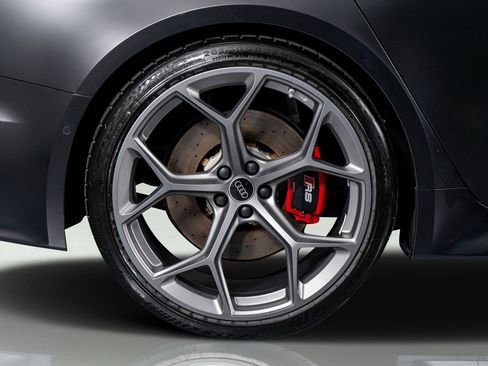 Used 2025 Audi RS 6 performance image 10