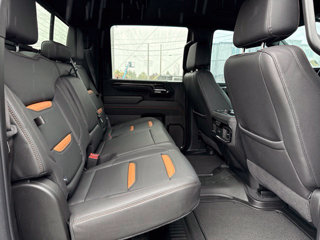 Used 2025 GMC Sierra 3500 AT4 w/ AT4 Premium Plus Package AWD/4WD image 13