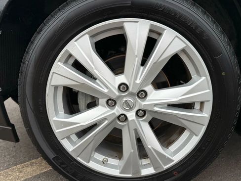 Used 2018 Nissan Pathfinder SL w/ SL Premium Package image 9