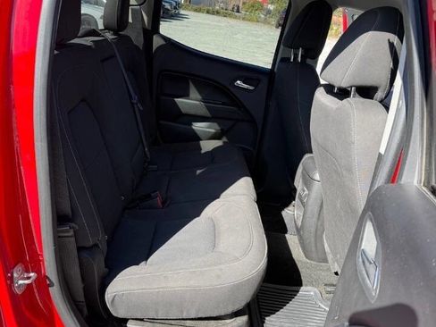 Used 2018 Chevrolet Colorado LT w/ Safety Package image 17