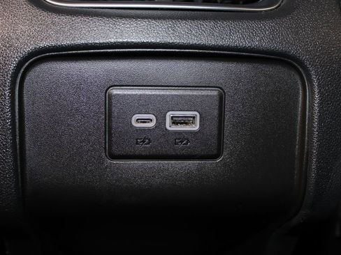 Used 2025 Chevrolet Blazer LT image 19