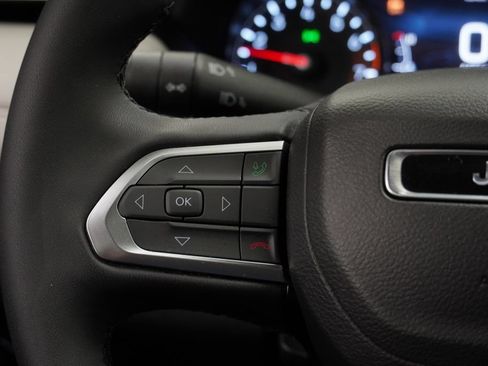 Certified 2026 Jeep Compass Limited AWD/4WD image 36