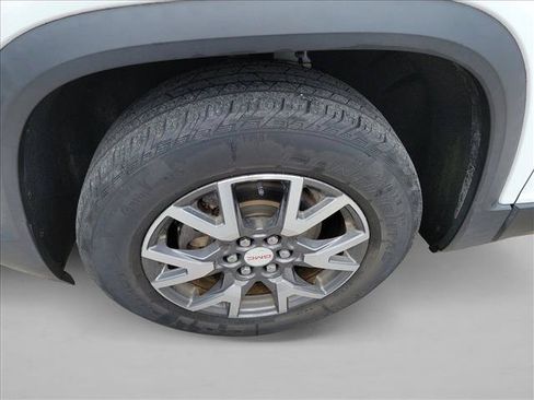 Used 2020 GMC Acadia SLE w/ Driver Convenience Package FWD image 9