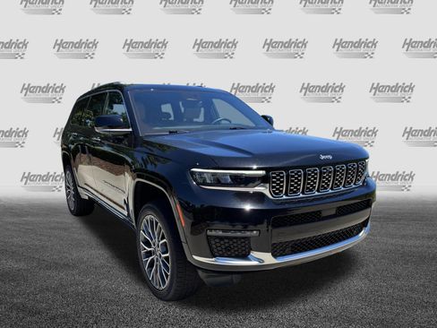 Used 2023 Jeep Grand Cherokee L Summit AWD/4WD image 2