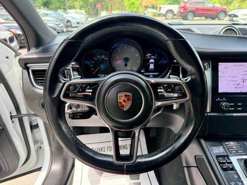 Used 2017 Porsche Macan S AWD/4WD image 38