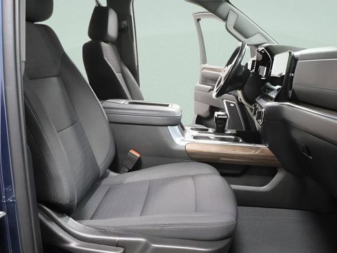 Used 2022 Chevrolet Silverado 1500 RST w/ Convenience Package II AWD/4WD image 28