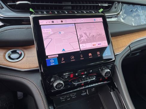 New 2025 Jeep Grand Cherokee L Summit image 49