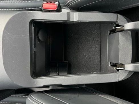 Used 2025 Ford Mustang Coupe image 17