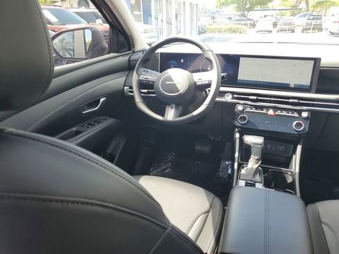 Used 2025 Hyundai Tucson SEL FWD image 22