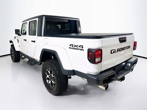 Used 2023 Jeep Gladiator Sport image 31