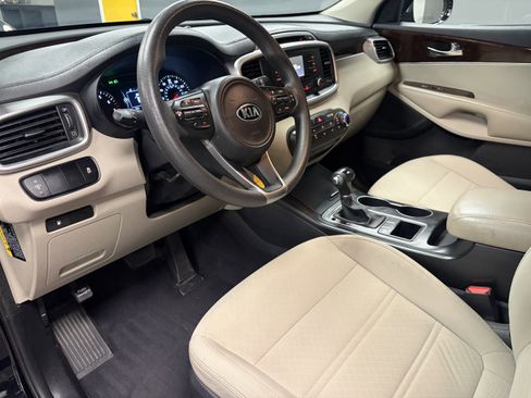 Used 2016 Kia Sorento LX FWD image 8
