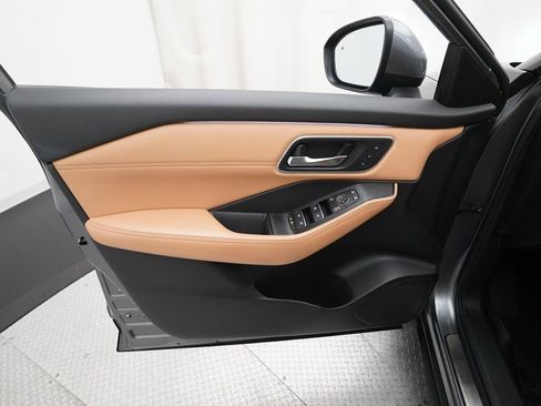 Certified 2023 Nissan Rogue Platinum w/ Platinum Premium Package image 28