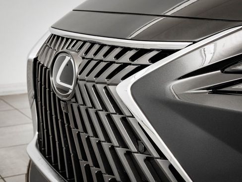 New 2025 Lexus ES 350 Ultra Luxury image 3