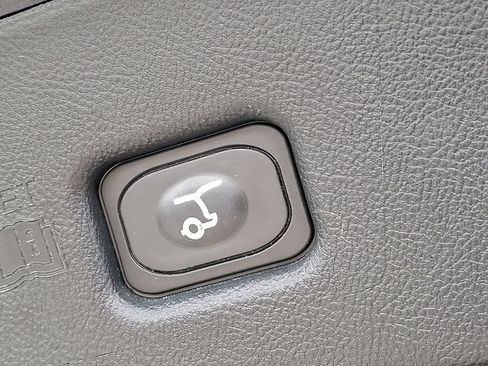 Certified 2023 Lincoln Nautilus Black Label AWD/4WD image 28