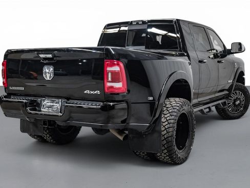 Used 2022 RAM 3500 Laramie AWD/4WD image 7