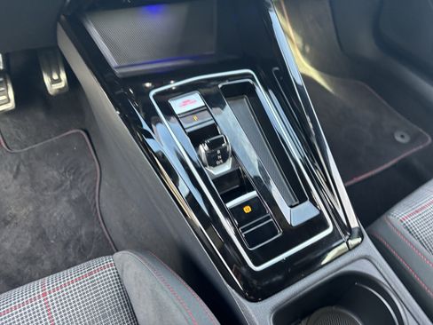 Certified 2025 Volkswagen GTI S image 23
