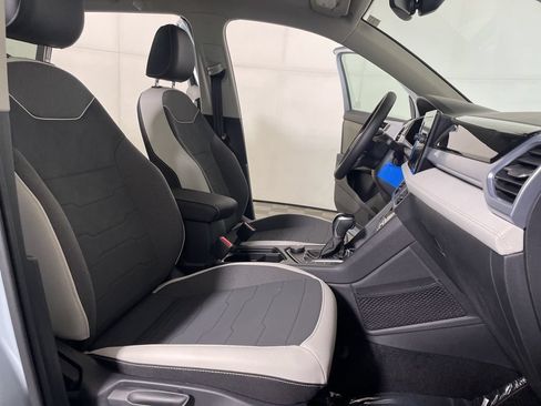 New 2026 Volkswagen Taos SE AWD/4WD image 23