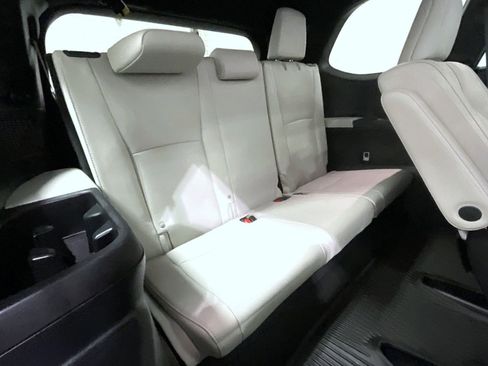 Used 2024 Toyota Grand Highlander AWD Hybrid image 20