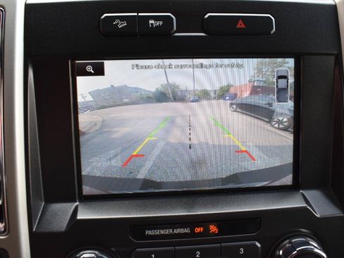 Used 2015 Ford F150 Lariat AWD/4WD image 31