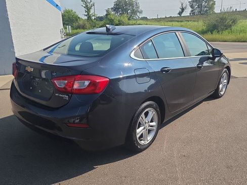 Used 2016 Chevrolet Cruze LT w/ Convenience Package FWD image 6