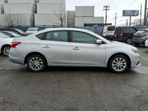 Used 2019 Nissan Sentra SV FWD image 8