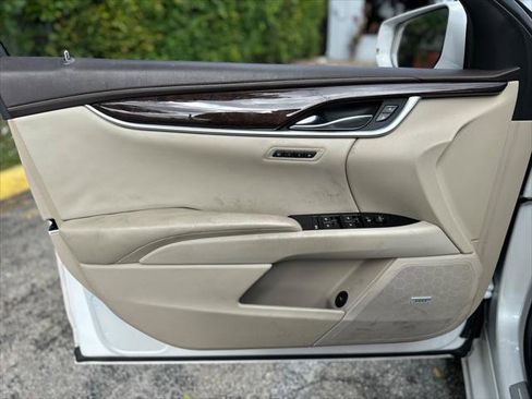 Used 2017 Cadillac XTS Luxury w/ Driver Awareness Package image 11