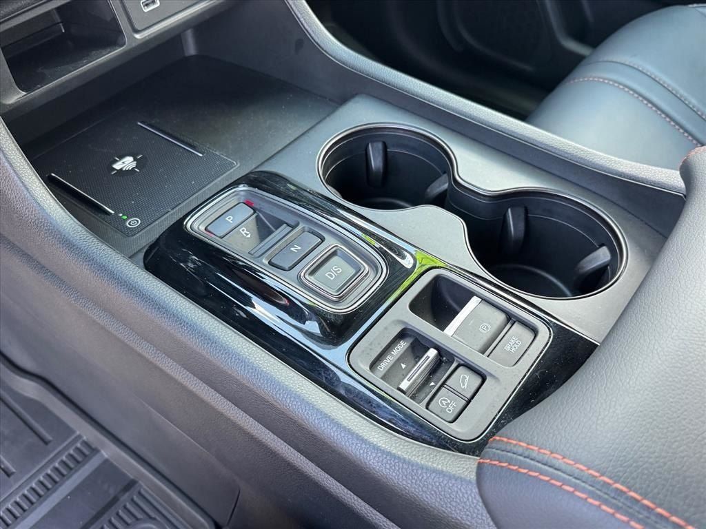 Used 2025 Honda Pilot TrailSport image 25