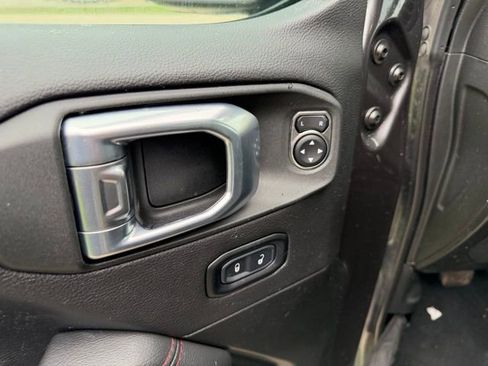 Used 2023 Jeep Wrangler Unlimited Rubicon w/ Xtreme Recon 35" Tire Package image 17