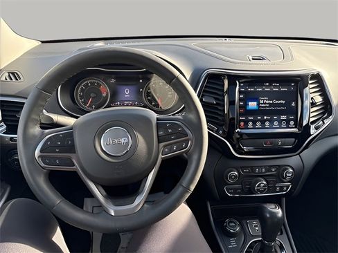 Used 2022 Jeep Cherokee Limited w/ Mopar Interior Package image 9