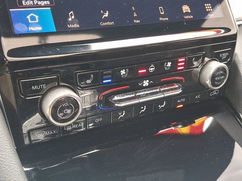 Certified 2021 Jeep Grand Cherokee L Overland w/ Luxury Tech Group IV image 16