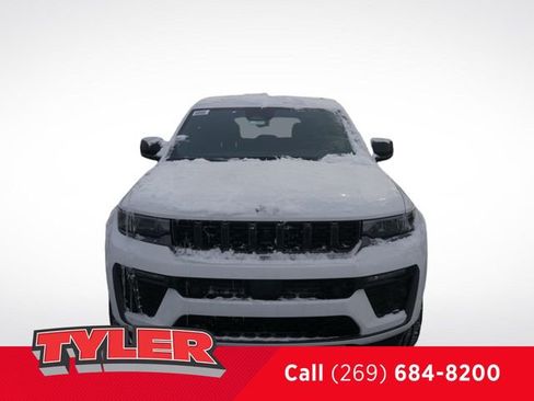 New 2026 Jeep Grand Cherokee Limited AWD/4WD image 2