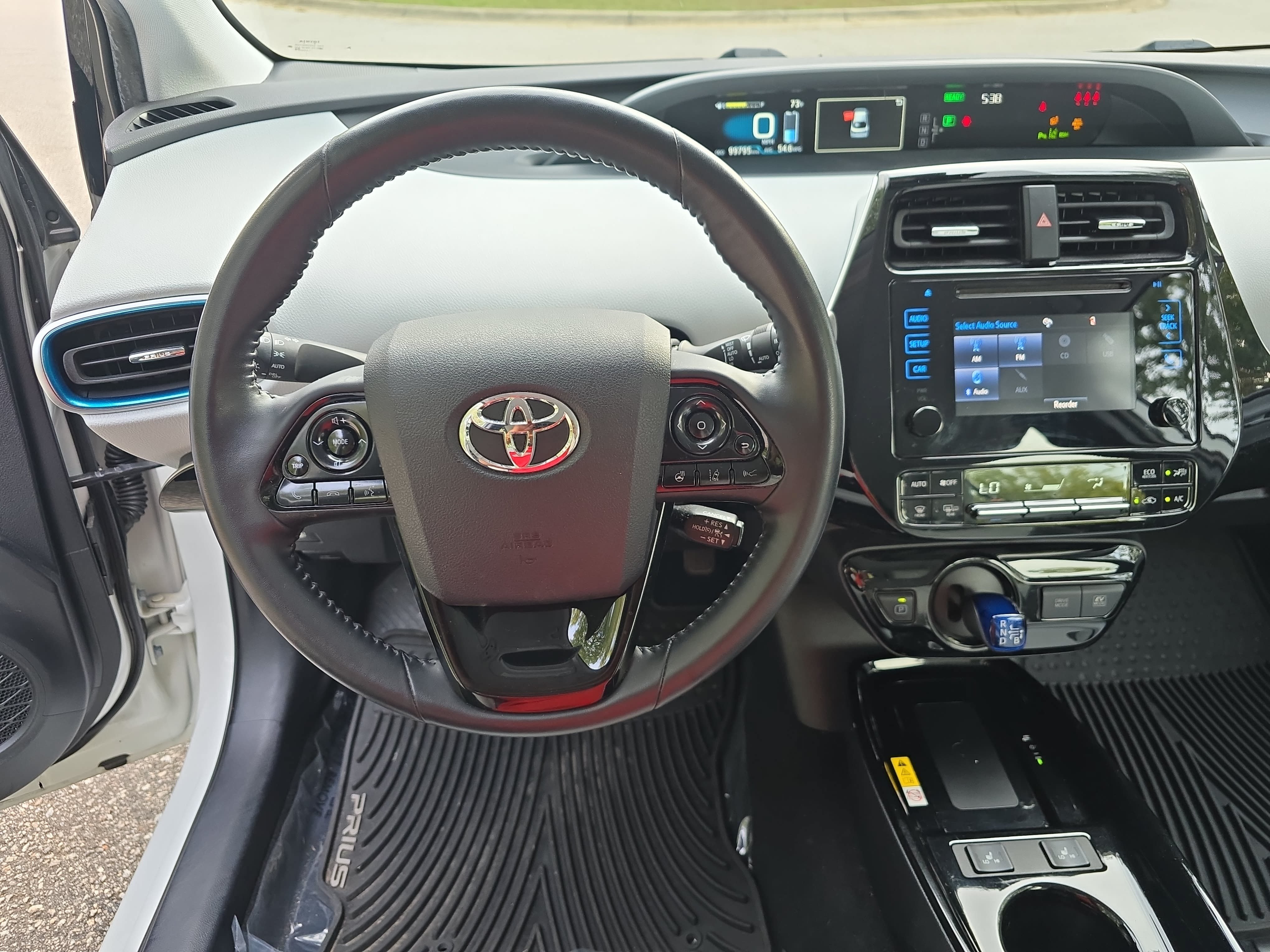 Used 2019 Toyota Prius XLE FWD image 15