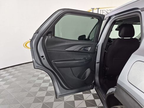 Used 2024 Chevrolet TrailBlazer LT FWD image 29