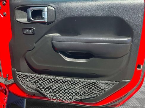 Used 2021 Jeep Wrangler Unlimited Rubicon AWD/4WD image 21