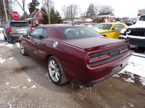 Used 2019 Dodge Challenger R/T w/ Cold Weather Group image 7