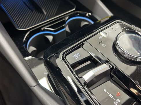 Used 2025 BMW i5 M60 w/ Premium Package image 21