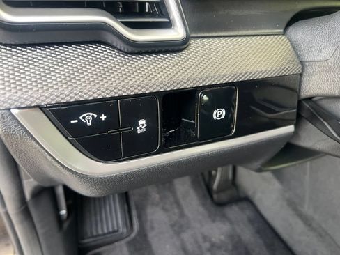 Certified 2023 Kia Sportage LX FWD image 46
