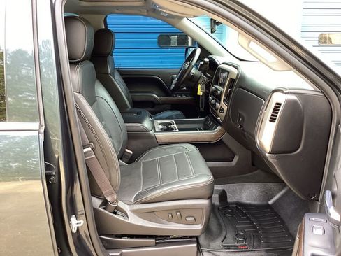 Used 2017 GMC Sierra 1500 Denali image 32