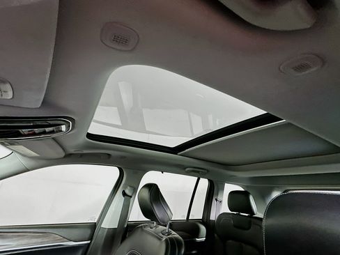 Used 2023 Jeep Grand Cherokee 30th Anniversary image 27