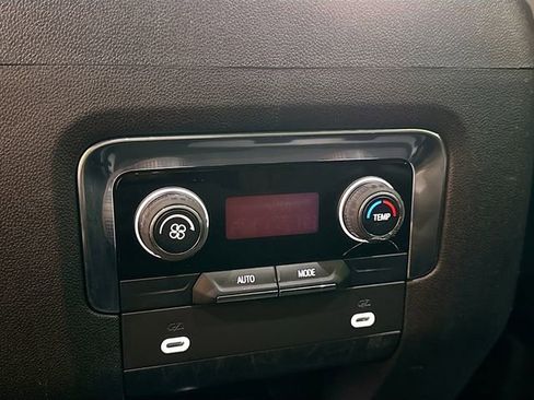 Used 2023 Chevrolet Suburban RST image 28